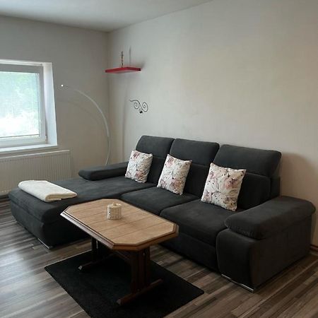 Apartman V Rodinnem Dome Jaroměř Exterior foto